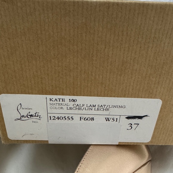 AUTHENTIC Christian Louboutin Women's Metallic Rose Gold Heels - Picture 4 of 4